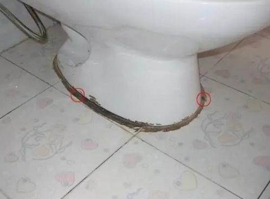 卫生间玻璃胶发黑发霉怎么处理,卫生间马桶玻璃胶发黑怎么处理