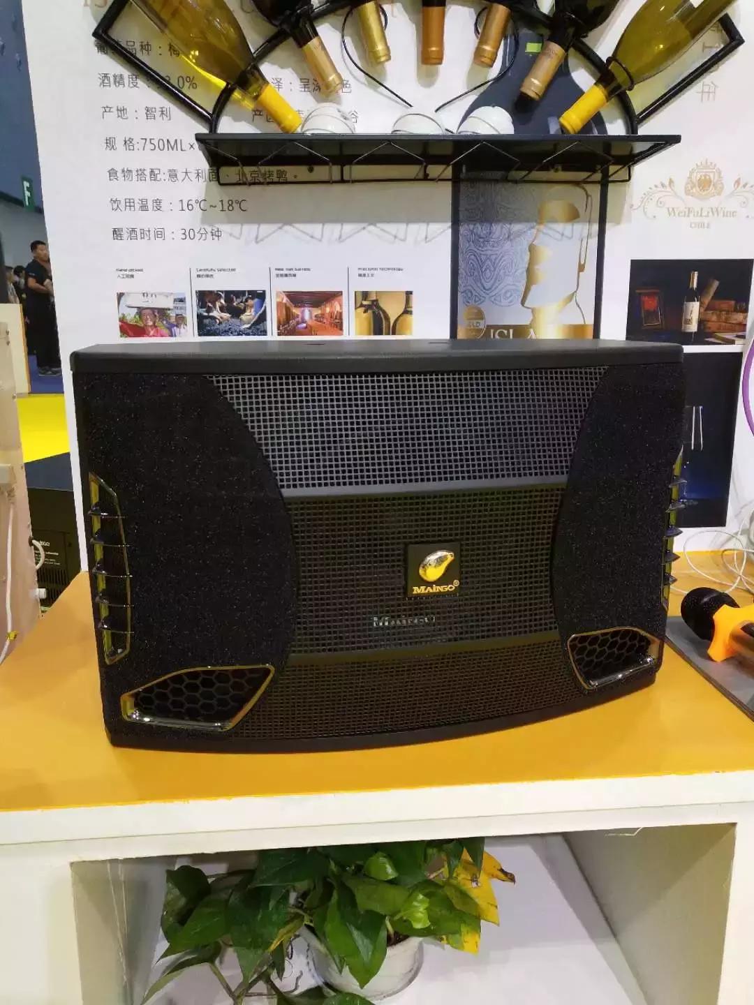 广展娱乐KTV参展商各出奇招多款新品让人目不暇给—阜新声艺视听