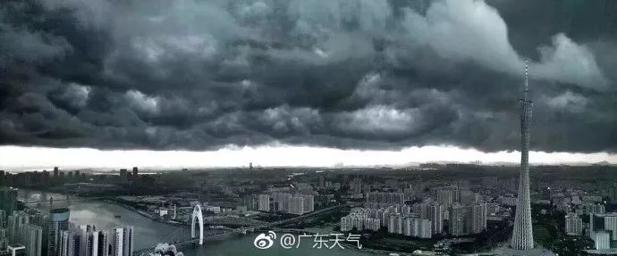 龙卷风属于自然灾害受灾了怎么办,龙卷风过后的灾情