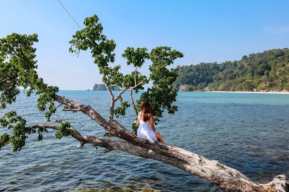 泰国平价彩妆哪些值得买,平价泰国潮牌