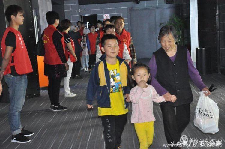 火爆！《仲景梦》第二季纪录电影《活着就是王道》首映式盛大举办