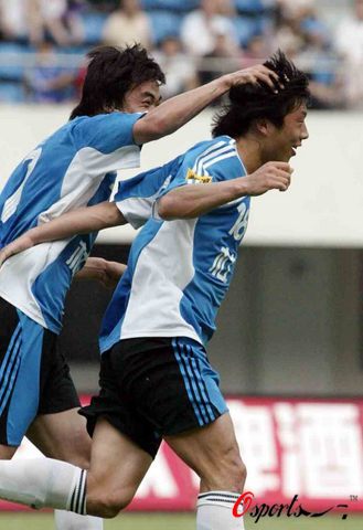 大连足球八连冠集锦,大连实德足球队13赛季中超排名