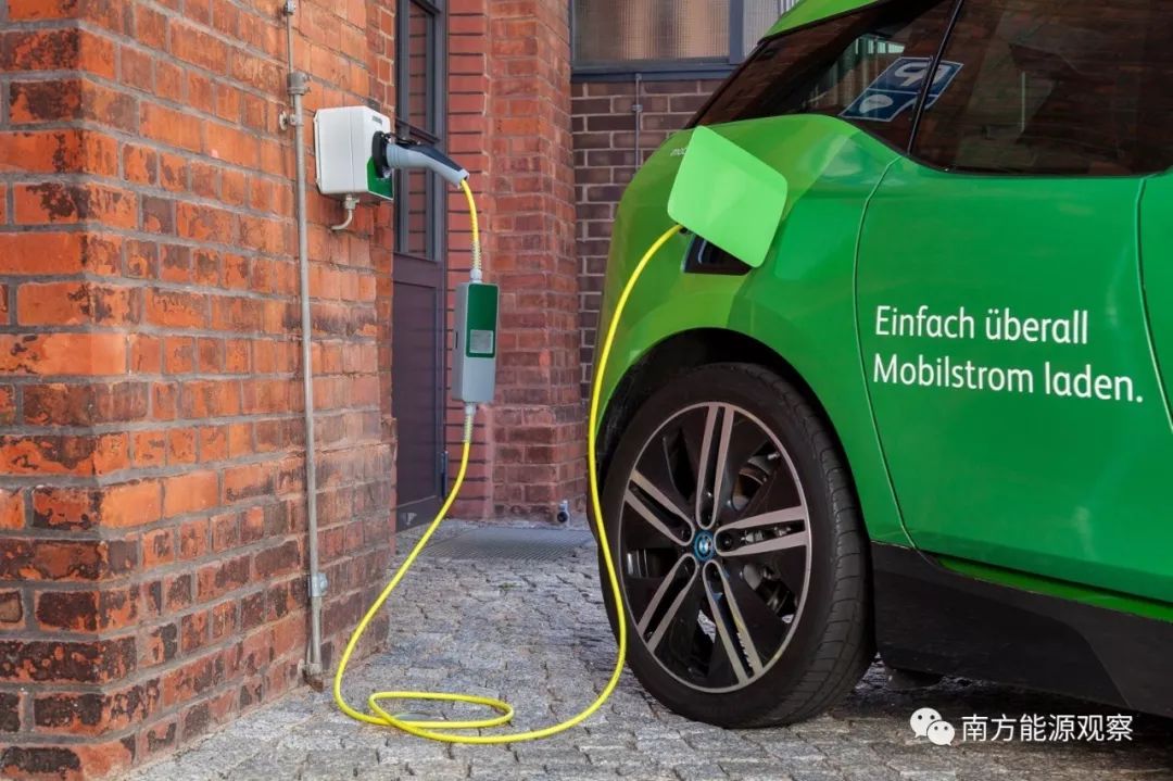 eo图赏|路灯一秒变充电桩,妈妈再也不怕我的电动车没电了