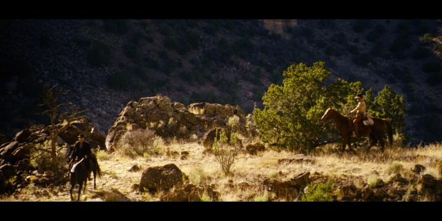 天使和恶魔之间是能够有爱的,天使和恶魔也可以有纯洁的友情