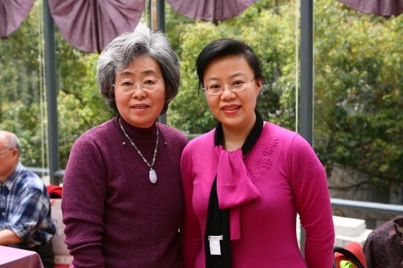 有一种小音粉丝叫“妈妈”｜母亲节，温情脉脉致最好的您~