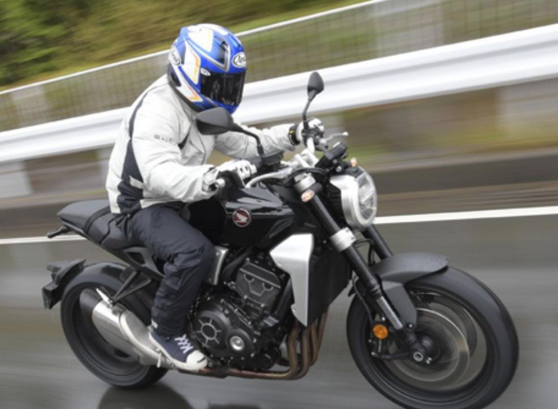 本田cb1000r街头,本田cb1000rvs川崎z900rs