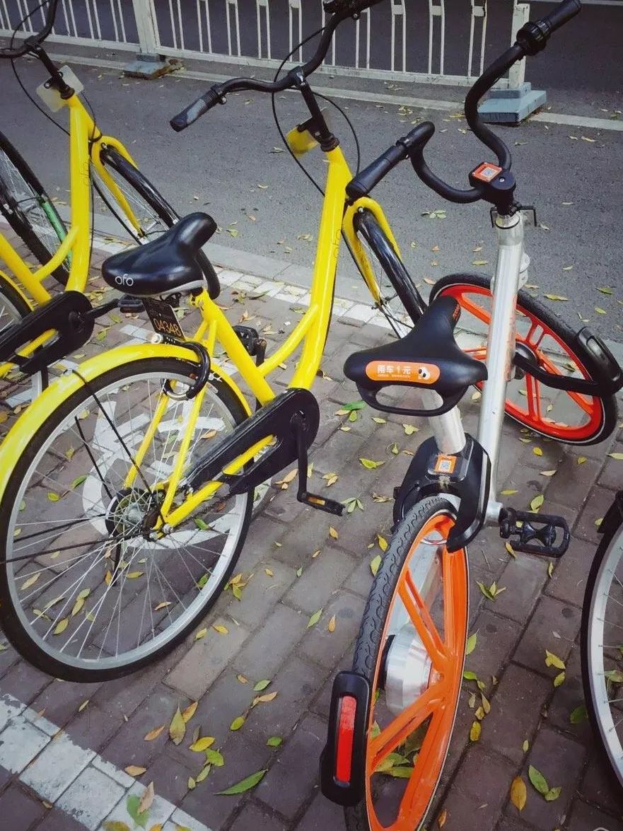 当代90后看待00后,90后看透时代的趋势