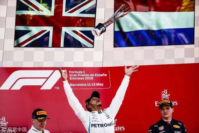 梅奔vs红牛法拉利,f1红牛梅奔法拉利