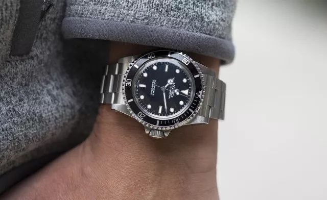 海马300和劳力士水鬼,劳力士绿水鬼价格官方价