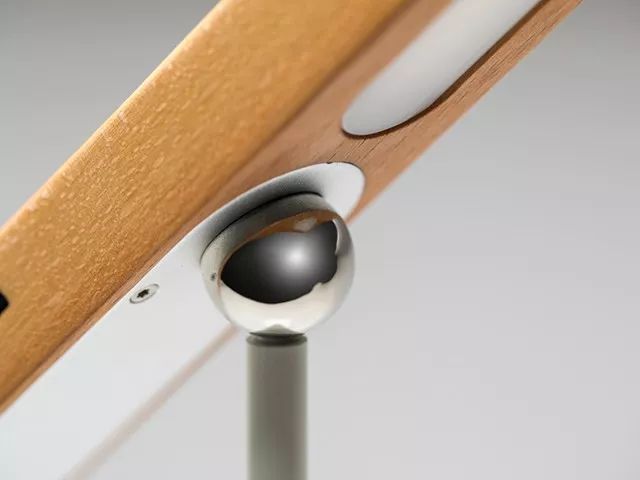 又高又大的护眼灯,好看护眼灯