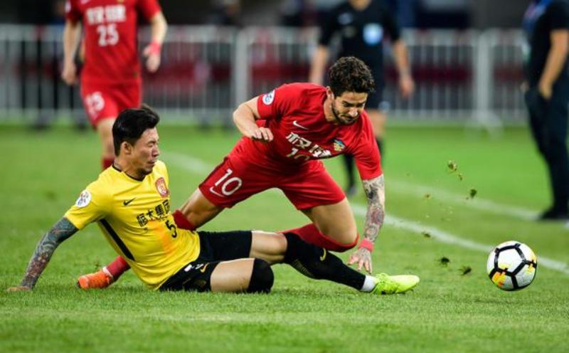 中超联赛榜样,亚冠赛场上疯狂的中超德比