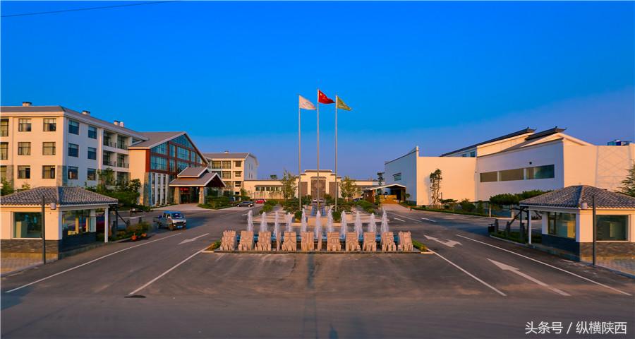 临朐揽翠湖温泉门票多少钱,临朐温泉揽翠湖有室内的吗