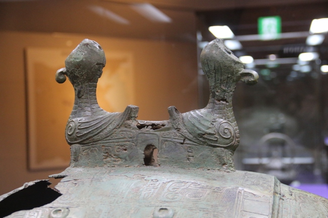 圆明园的商代大铜鼓，现在日本私立博物馆，据说是买来的