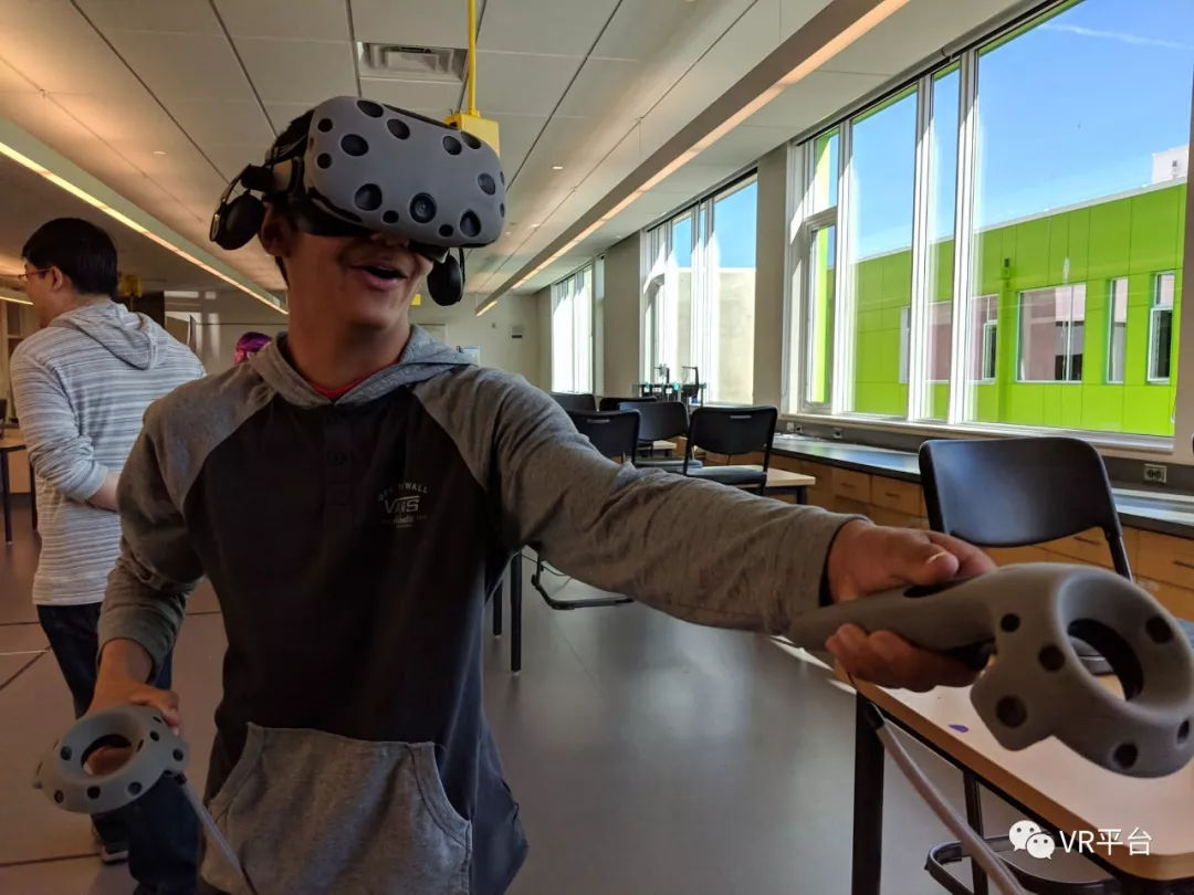 在高等教育中使用VR/AR/MR提升的不只是教学效果｜VR网原创