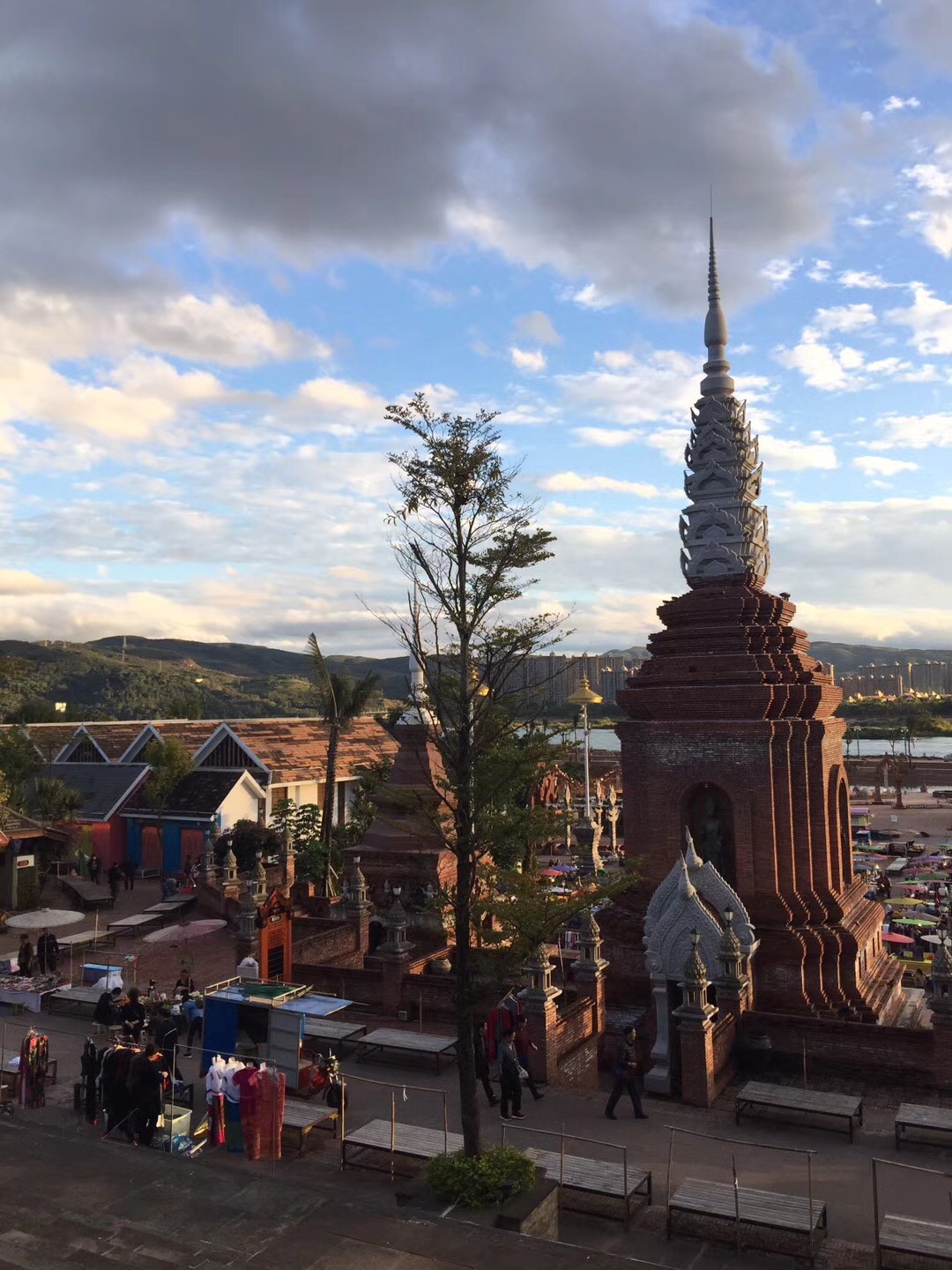 旅行就是心甘情愿花着钱受着罪,旅行只是为了找回自己