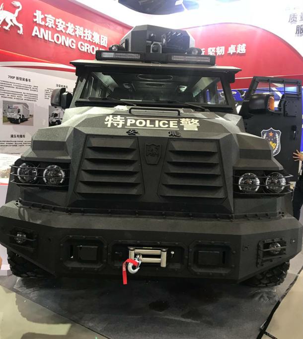 众星齐聚珠海航展,警博会新式装备