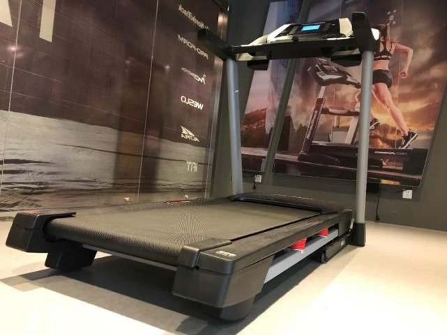 跑步机爱康和舒华哪个牌子好,跑步机排行榜第一名海斯曼