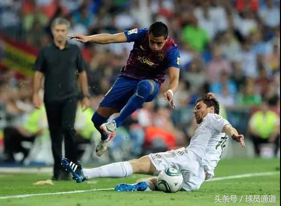 不让小孩踢球的后果,不让孩子踢球孩子发飙