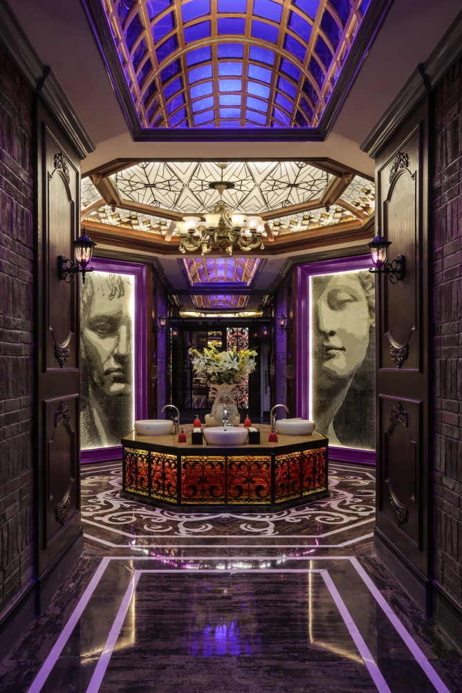 澶ц繛寰閲忚穿寮弅tv,澶ц繛涔愯喘閲忚穿ktv