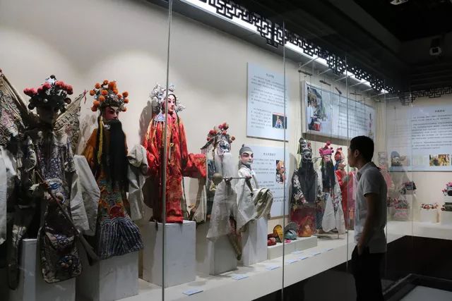 鍙版咕瀛﹀瓙鐮斿,鍙版咕闈掑勾鐮斿