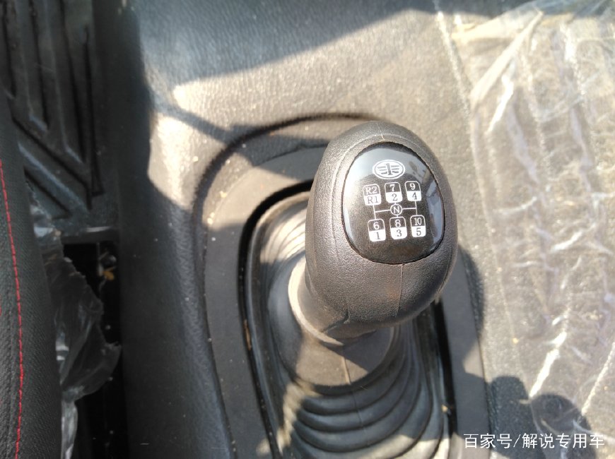 一汽解放j6国六240马力随车吊,解放j6l徐工7吨随车吊