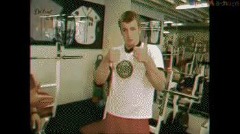 因性感胸肌，被黑粉称“甜心大胸”，美队凭什么成为复联老大？