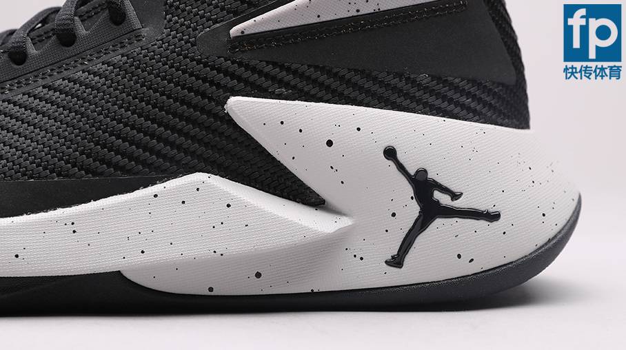 airjordanflylockdown白灰橙测评,jordanflylockdown偏大偏小