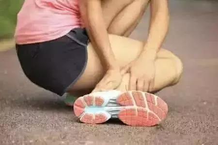 涂了这玩意,厦门一男子身体被灼伤,痛!你可能也用过……