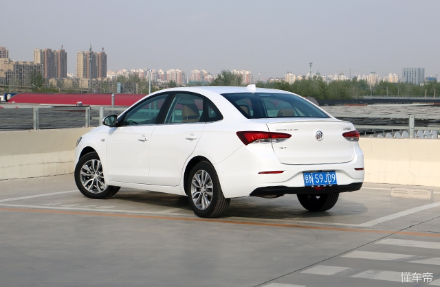 英朗和朗逸谁的颜值更高,英朗对比朗逸应该怎么选择