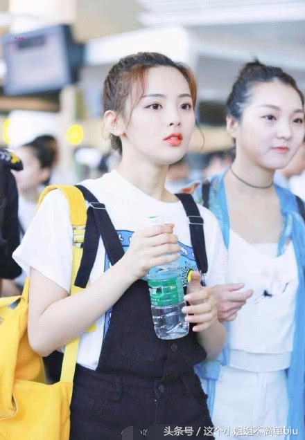 《创造101》杨超越强东玥同框，网友：两人这颜值对比真是残忍！