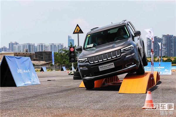 大指挥官深度试驾,试驾大指挥官四驱夜鹰