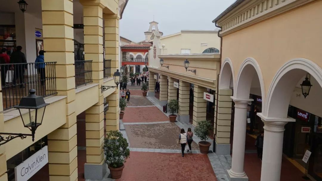 上海旅游必去建筑,时光之旅上海马戏城