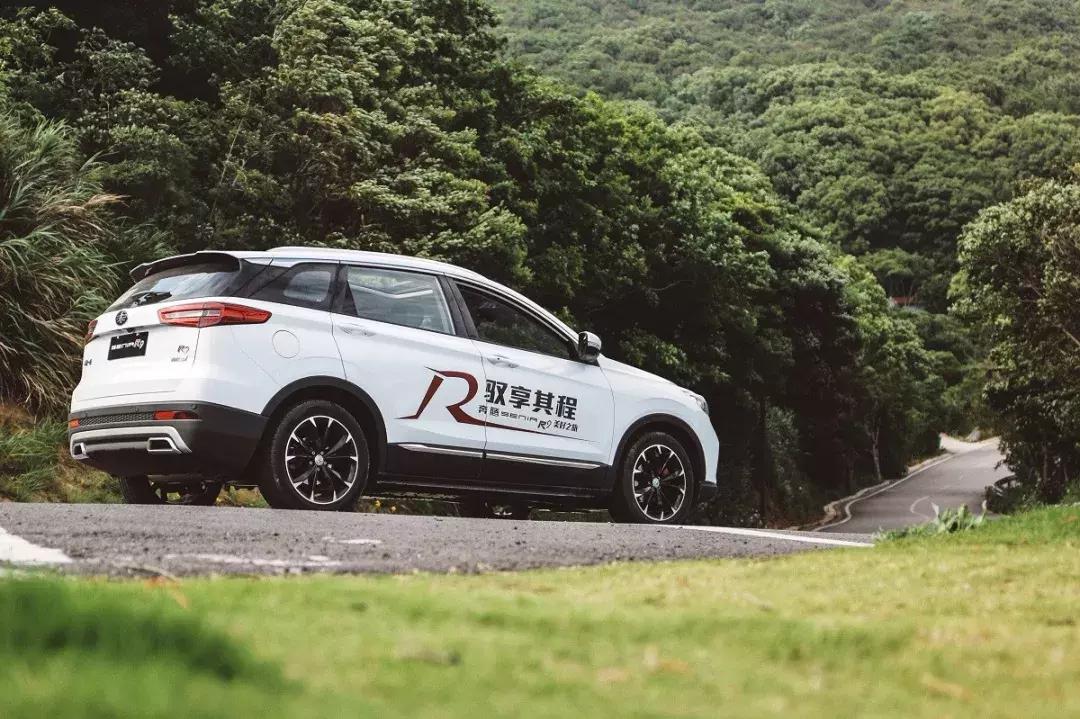 舒适与操控兼得的车,智能和科技完美并存动态试驾体验