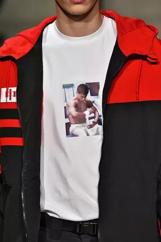 以后装逼就说我穿李宁的时候，你还在穿阿迪耐克