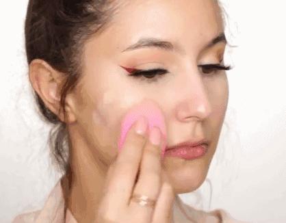 夏天爆汗不脱妆方法,夏天爆汗底妆怎么护