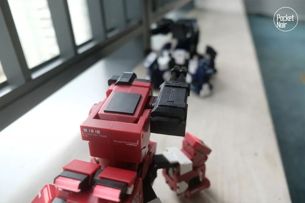 男友沉迷游戏不理你？用这台机器人射爆他啊