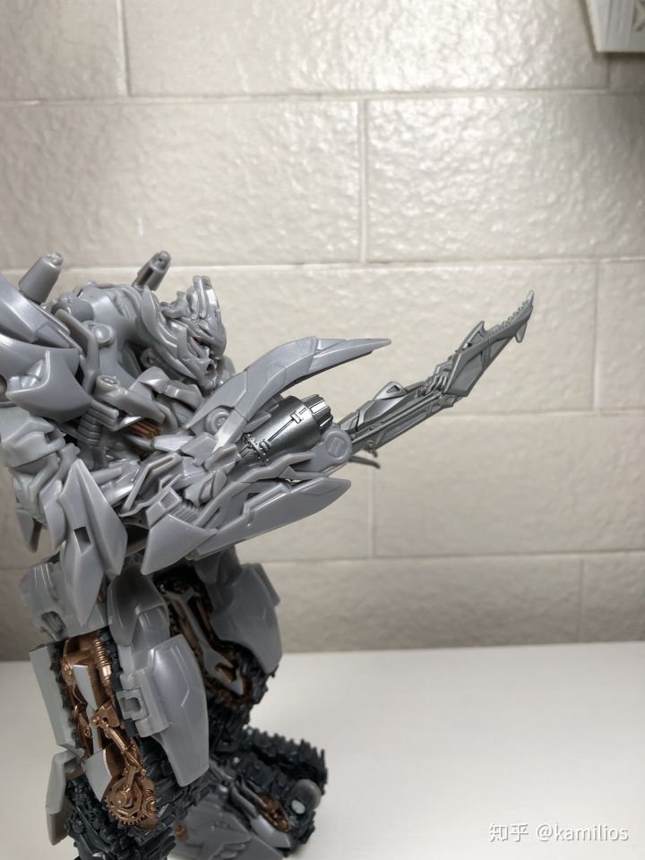 ss威震天飞机,ss油罐威震天测评