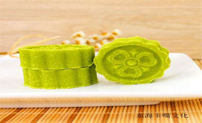 端午美食绿豆糕,端午节绿豆糕太多怎么吃