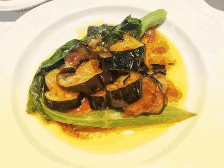 海洋量子号邮轮参观,海洋量子号邮轮航行航拍视频