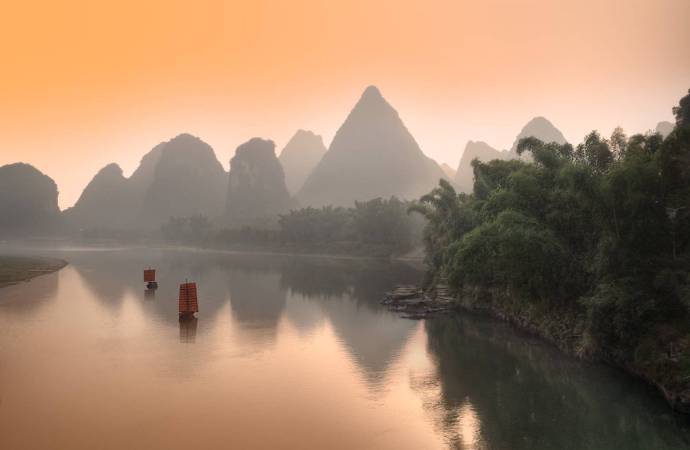 写出关于描写黄河的古诗词,描写黄河的古诗词有哪些