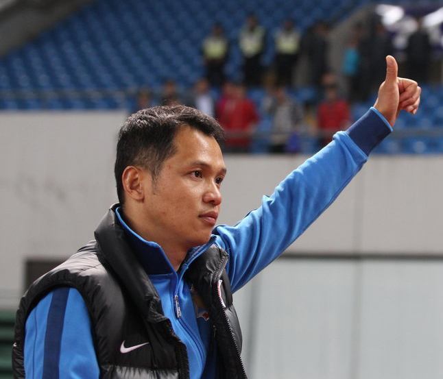 足球教练朱炯现在在哪里执教,朱炯国足主教练