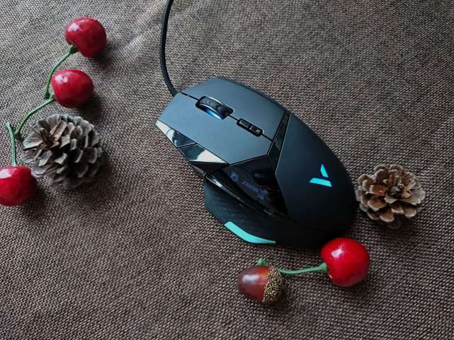 电竞黑科技怎么用,雷柏VT900电竞鼠标