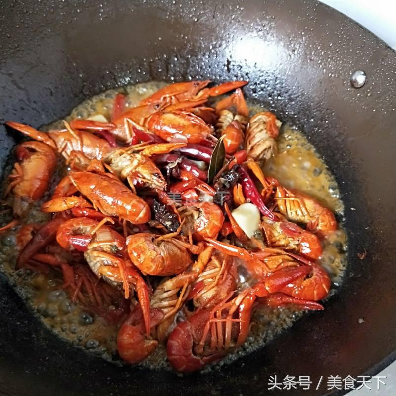 夏天怎么能少得了麻辣小龙虾,夏天的快乐一定少不了麻辣小龙虾