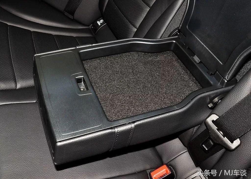 奔驰c200l对比领克03,奔驰c200l跟c300l有什么区别