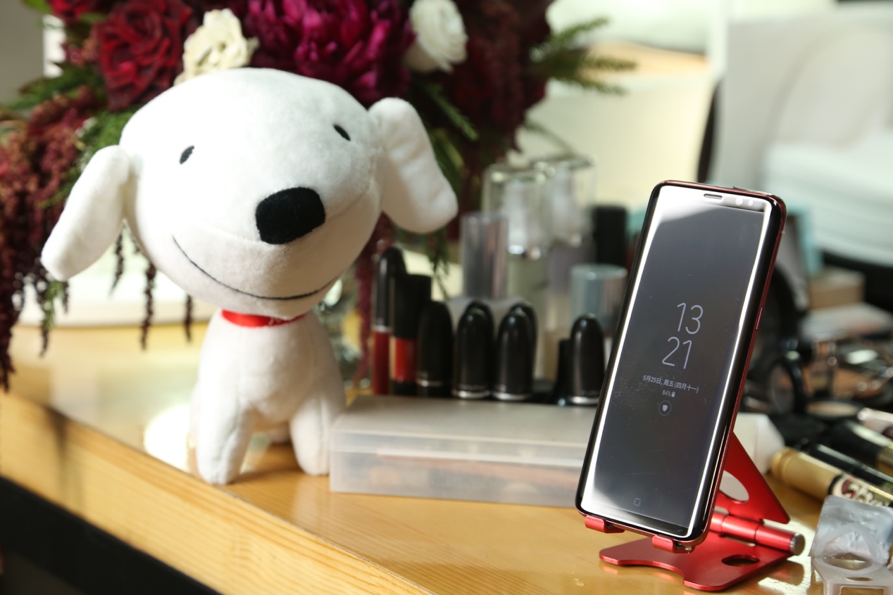 京东三星新款小折叠手机,京东轻奢手机联合三星