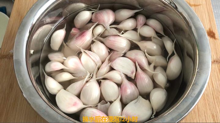 糖醋蒜这样做越吃越上瘾,玉兰香糖醋蒜吃上瘾