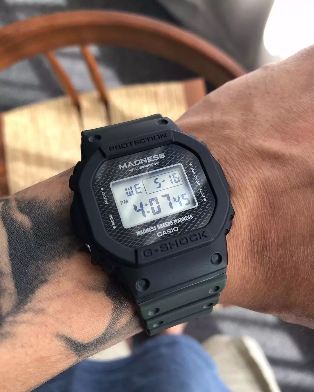 劳力士和casio,带着劳力士买卡西欧