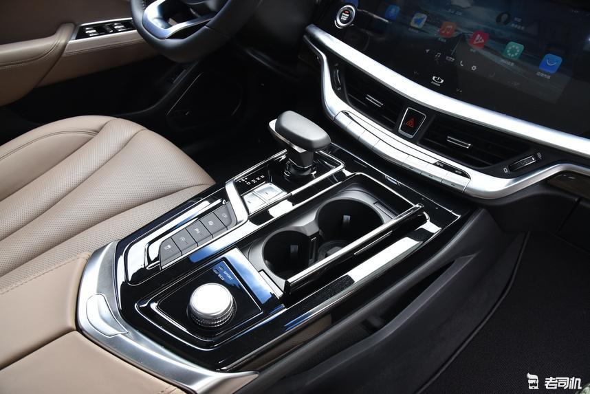 吉利博瑞ge2019款新能源混插版,大美中国车2020款博瑞ge焕新而来