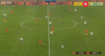 王燊超停球停10米完整,停球八米远的王燊超