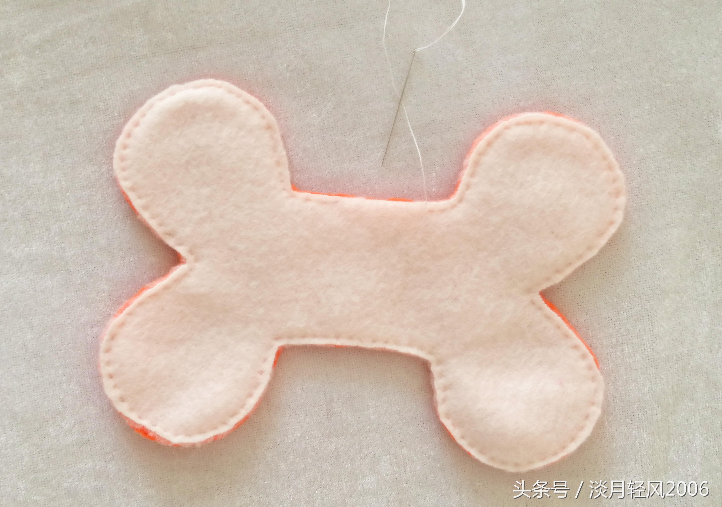 自己diy给狗狗做衣服,diy手工狗狗衣服